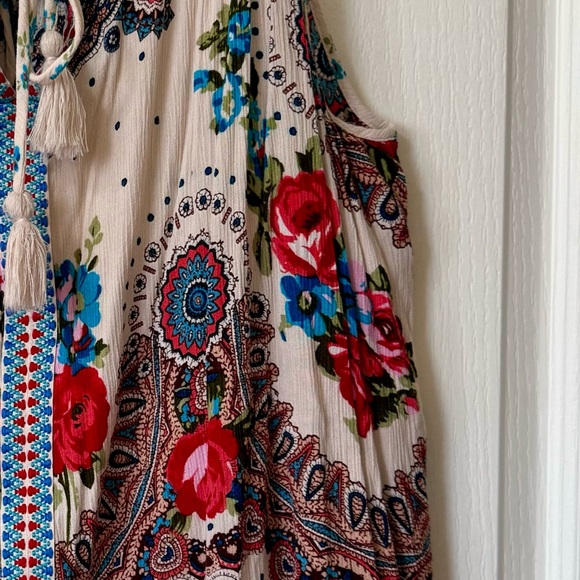 BILA BOHO TOP. MADE IN INDIA. SLEEVELESS RUFFLED EMBROIDERED TOP. EXCELLENT COND - Picture 14 of 14